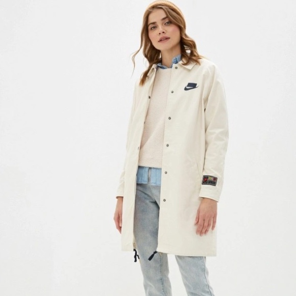Nike Cream Jacket with Blue Accents